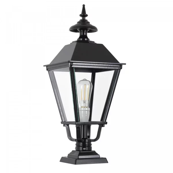Carlisle sokkellampe med firkantet lampe