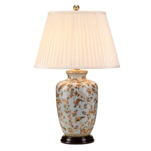 Guldfugle orientalsk bordlampe i porcelæn med fugle og bær og lyseblå glasur med plisseskærm
