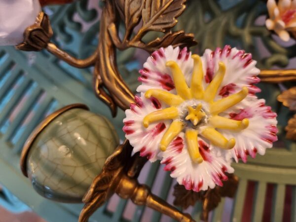 Lysestage V med 2 papegøjer og blomster i porcelæn og messing til 4 stearinlys - Image 7
